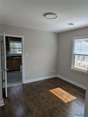 121 E Magruder St, Sandston, VA 23150