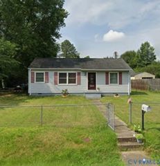 121 E Magruder St, Sandston, VA 23150