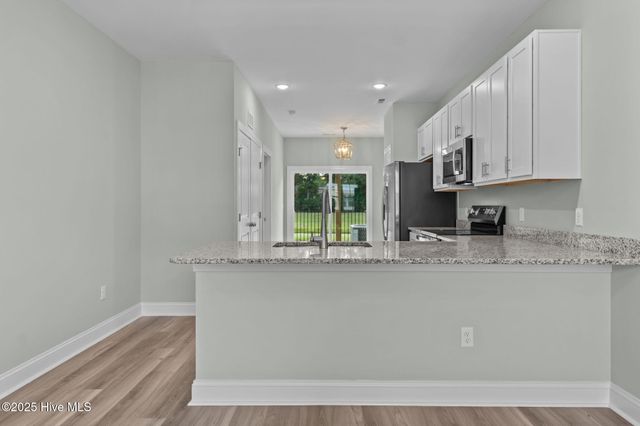 229 Sandy Cove Lane, Sneads Ferry, NC 28460