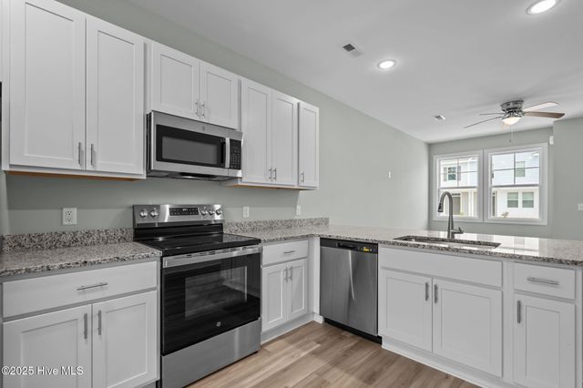 229 Sandy Cove Lane, Sneads Ferry, NC 28460