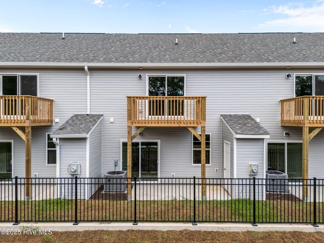 229 Sandy Cove Lane, Sneads Ferry, NC 28460