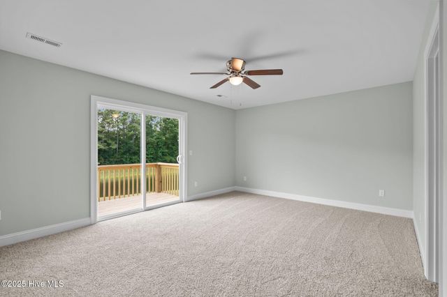 229 Sandy Cove Lane, Sneads Ferry, NC 28460