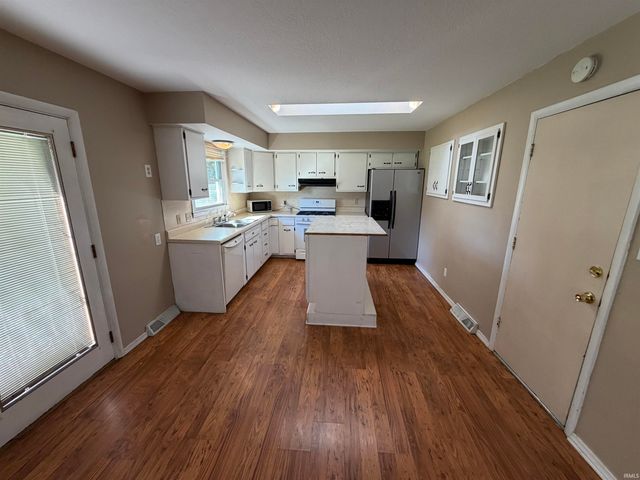 2109 CHOCHTIMAR Trail, Fort Wayne, IN 46808