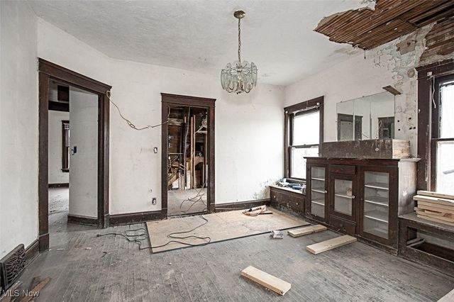 13819 Northfield Avenue, East Cleveland, OH 44112