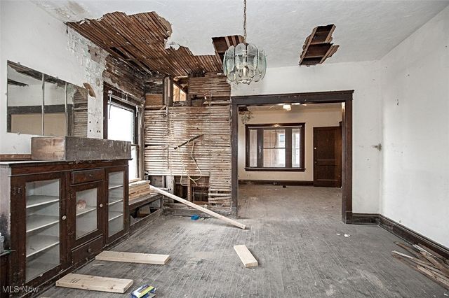 13819 Northfield Avenue, East Cleveland, OH 44112