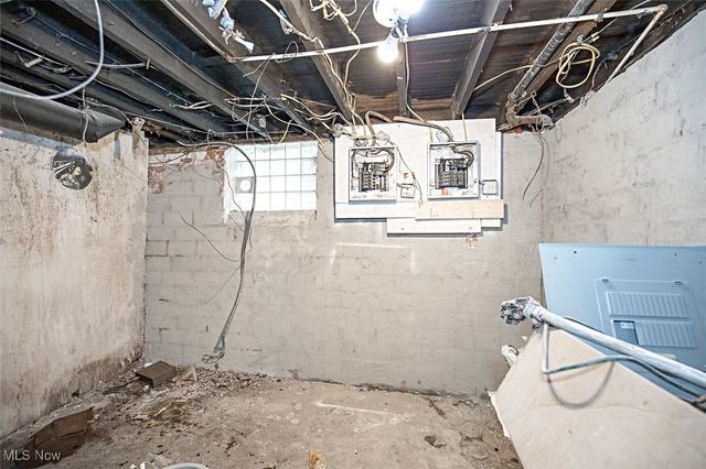 13819 Northfield Avenue, East Cleveland, OH 44112