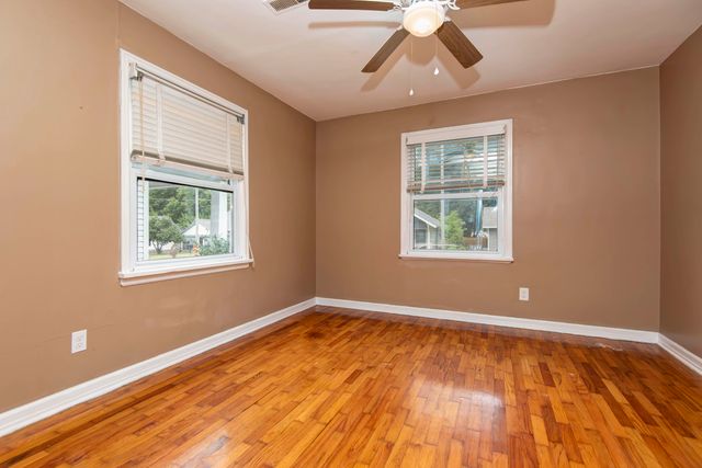 1610 E Cairo Street, Springfield, MO 65802