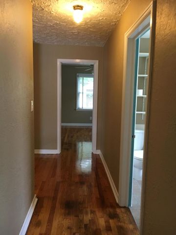 1610 E Cairo Street, Springfield, MO 65802