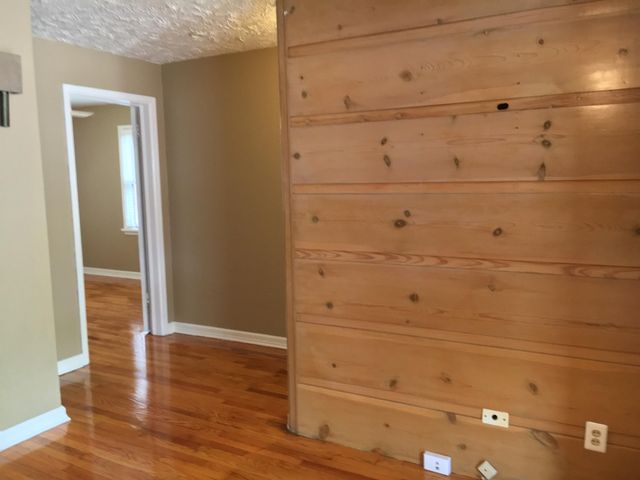 1610 E Cairo Street, Springfield, MO 65802
