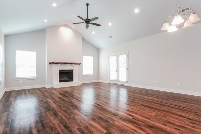 1408 Lexington Street, Weatherford, TX 76086