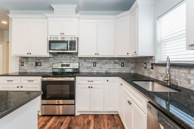 1408 Lexington Street, Weatherford, TX 76086
