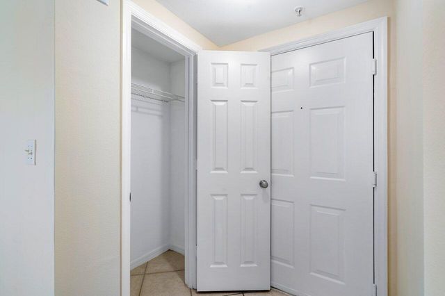 6492 Emerald Dunes Drive 208, West Palm Beach, FL 33411