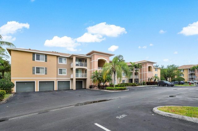 6492 Emerald Dunes Drive 208, West Palm Beach, FL 33411