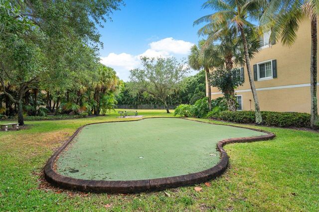 6492 Emerald Dunes Drive 208, West Palm Beach, FL 33411