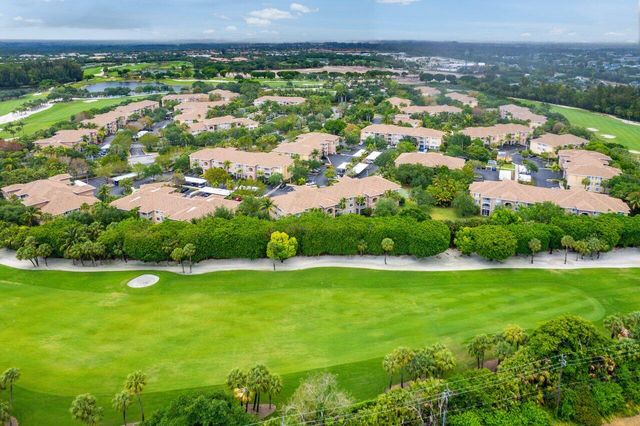 6492 Emerald Dunes Drive 208, West Palm Beach, FL 33411