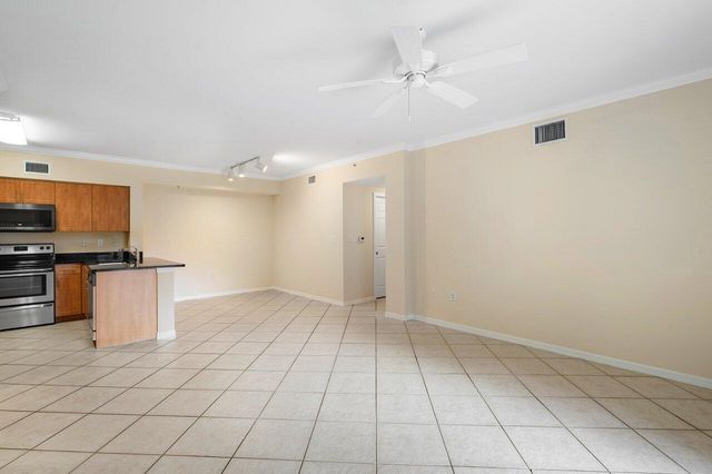 6492 Emerald Dunes Drive 208, West Palm Beach, FL 33411