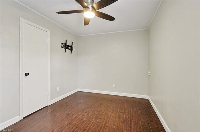 200 Redwood Bend Road, King, NC 27021