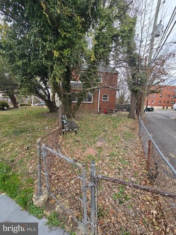 201 34TH ST NE, Washington, DC 20019