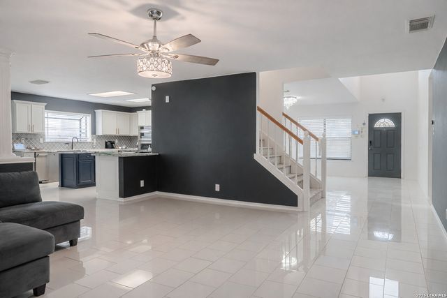 2806 Redriver, San Antonio, TX 78259