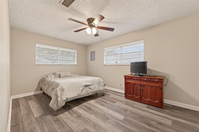 9525 Gene Street, Needville, TX 77461