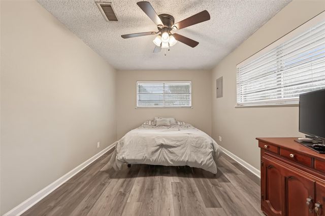 9525 Gene Street, Needville, TX 77461