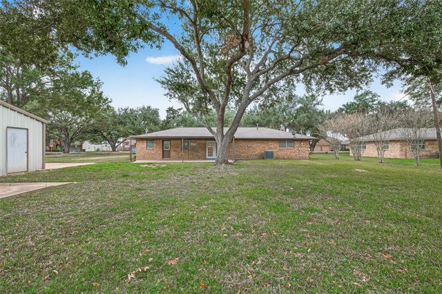 9525 Gene Street, Needville, TX 77461