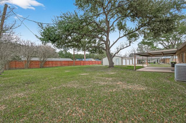 9525 Gene Street, Needville, TX 77461