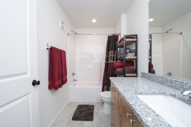 4871 Hampton Circle S, Moorhead, MN 56560