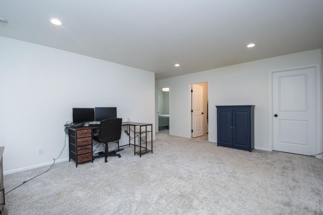 4871 Hampton Circle S, Moorhead, MN 56560
