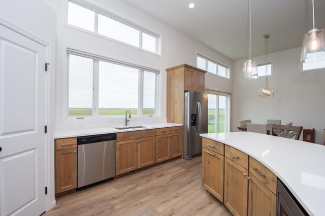 4871 Hampton Circle S, Moorhead, MN 56560