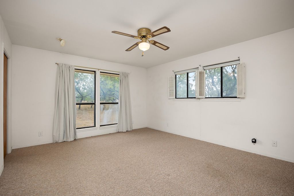 Image 12 of property listing at 7719 County Road 6002, Millersview, TX 76862