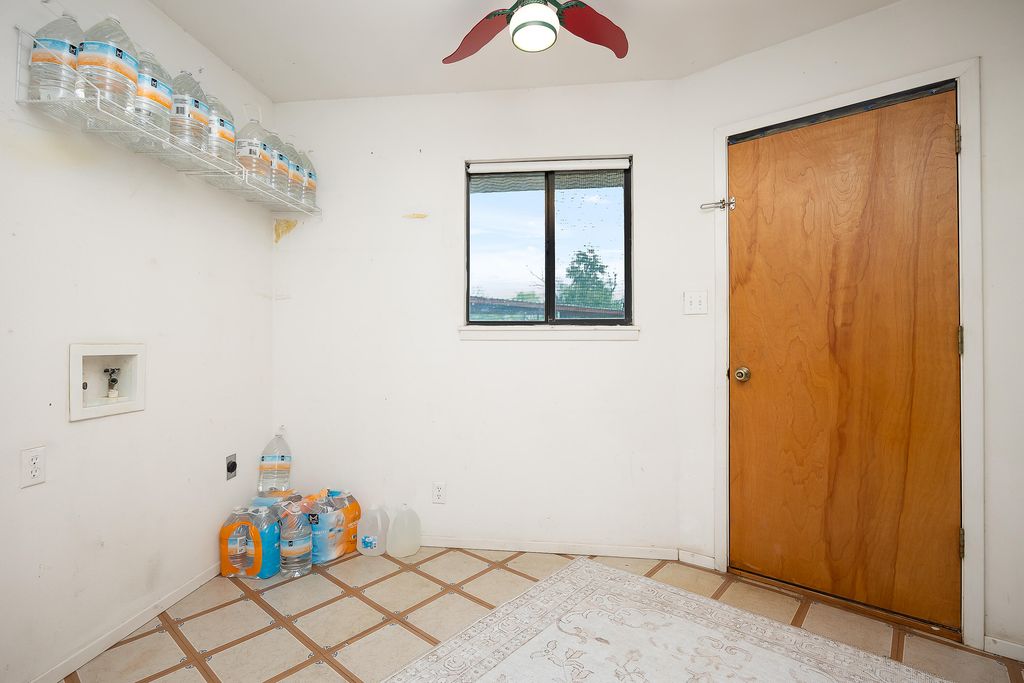 Image 14 of property listing at 7719 County Road 6002, Millersview, TX 76862