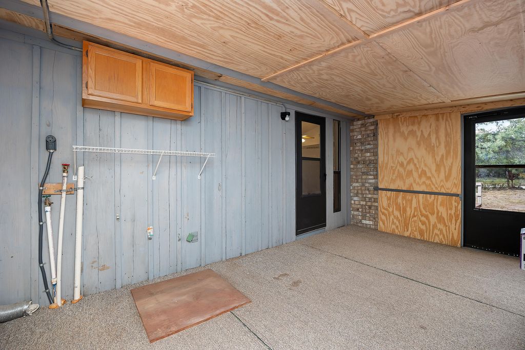 Image 16 of property listing at 7719 County Road 6002, Millersview, TX 76862