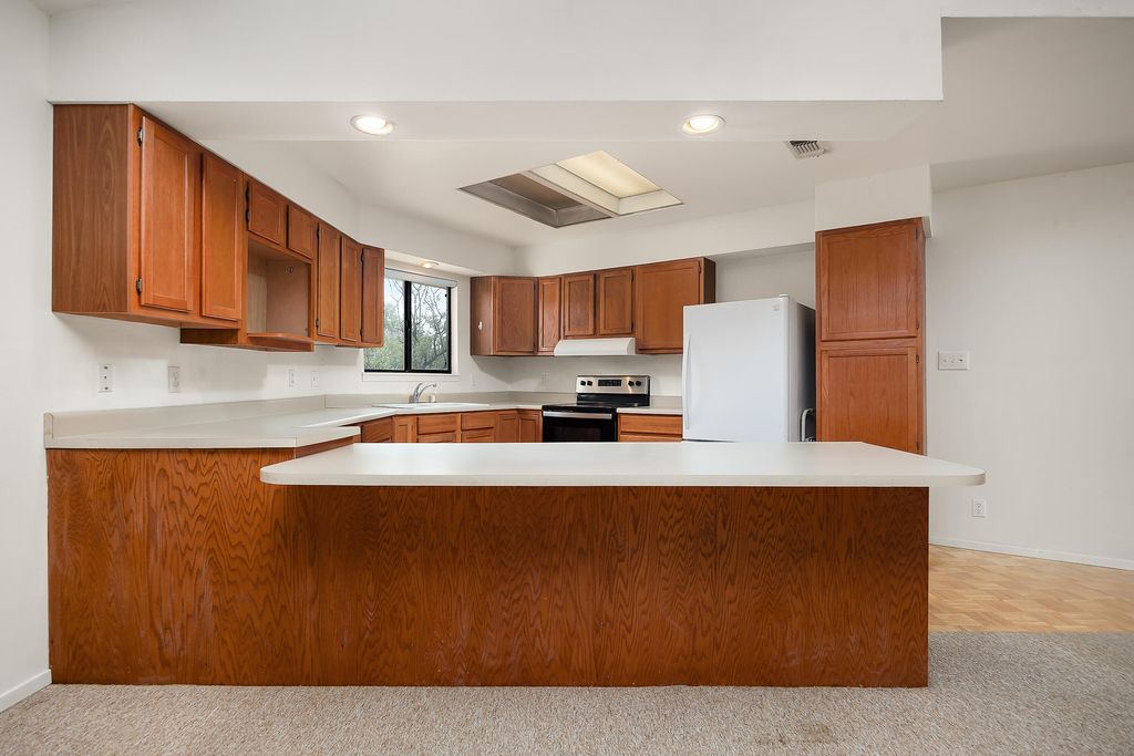 Image 7 of property listing at 7719 County Road 6002, Millersview, TX 76862