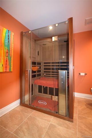 49257 Brodie Court, Macomb Township, MI 48042