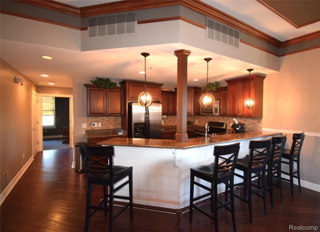 49257 Brodie Court, Macomb Township, MI 48042