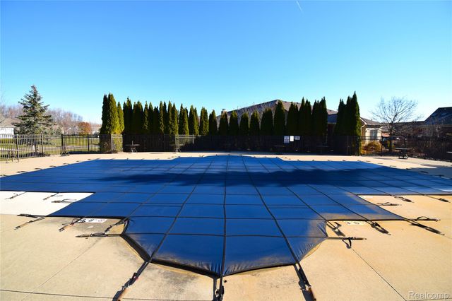 49257 Brodie Court, Macomb Township, MI 48042