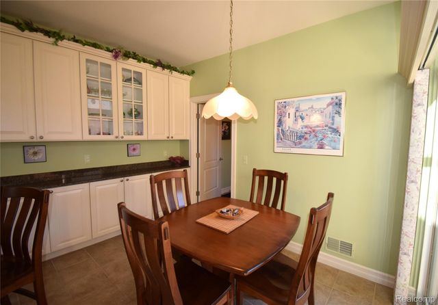 49257 Brodie Court, Macomb Township, MI 48042