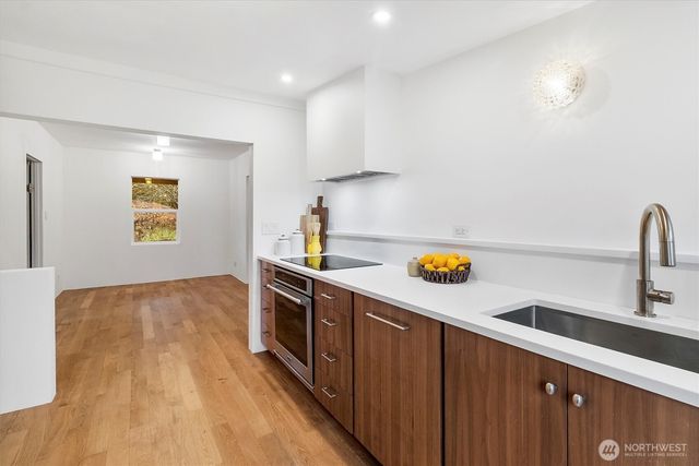 3216 Bennett Drive, Bellingham, WA 98225