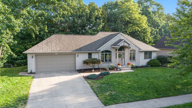 2343 Westwinde Drive NW, Grand Rapids, MI 49504