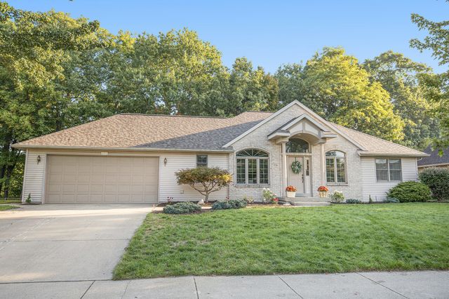 2343 Westwinde Drive NW, Grand Rapids, MI 49504