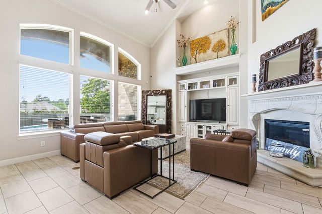 2146 Graystone Hills Drive, Conroe, TX 77304