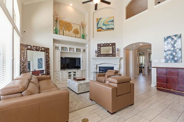 2146 Graystone Hills Drive, Conroe, TX 77304