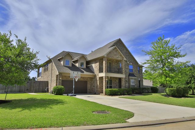 2146 Graystone Hills Drive, Conroe, TX 77304