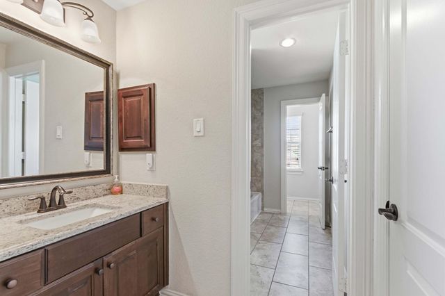 2146 Graystone Hills Drive, Conroe, TX 77304