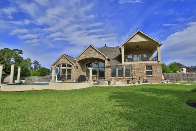 2146 Graystone Hills Drive, Conroe, TX 77304