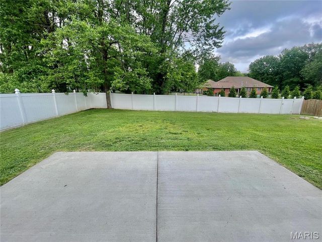 52 Innsbruck Lane, Shiloh, IL 62221