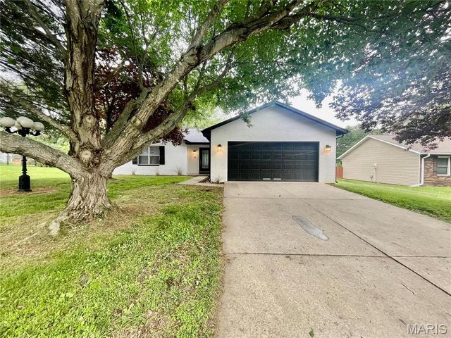 52 Innsbruck Lane, Shiloh, IL 62221