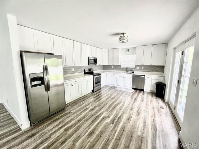 52 Innsbruck Lane, Shiloh, IL 62221