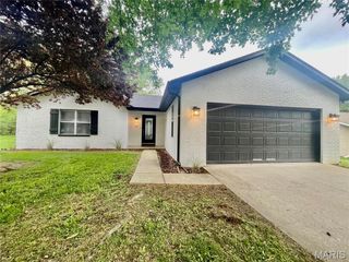 52 Innsbruck Lane, Shiloh, IL 62221